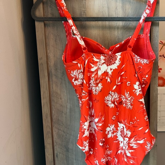 Women’s NIPTUCK Floral One-Piece Swimsuit Size 4 - Picture 6 of 9